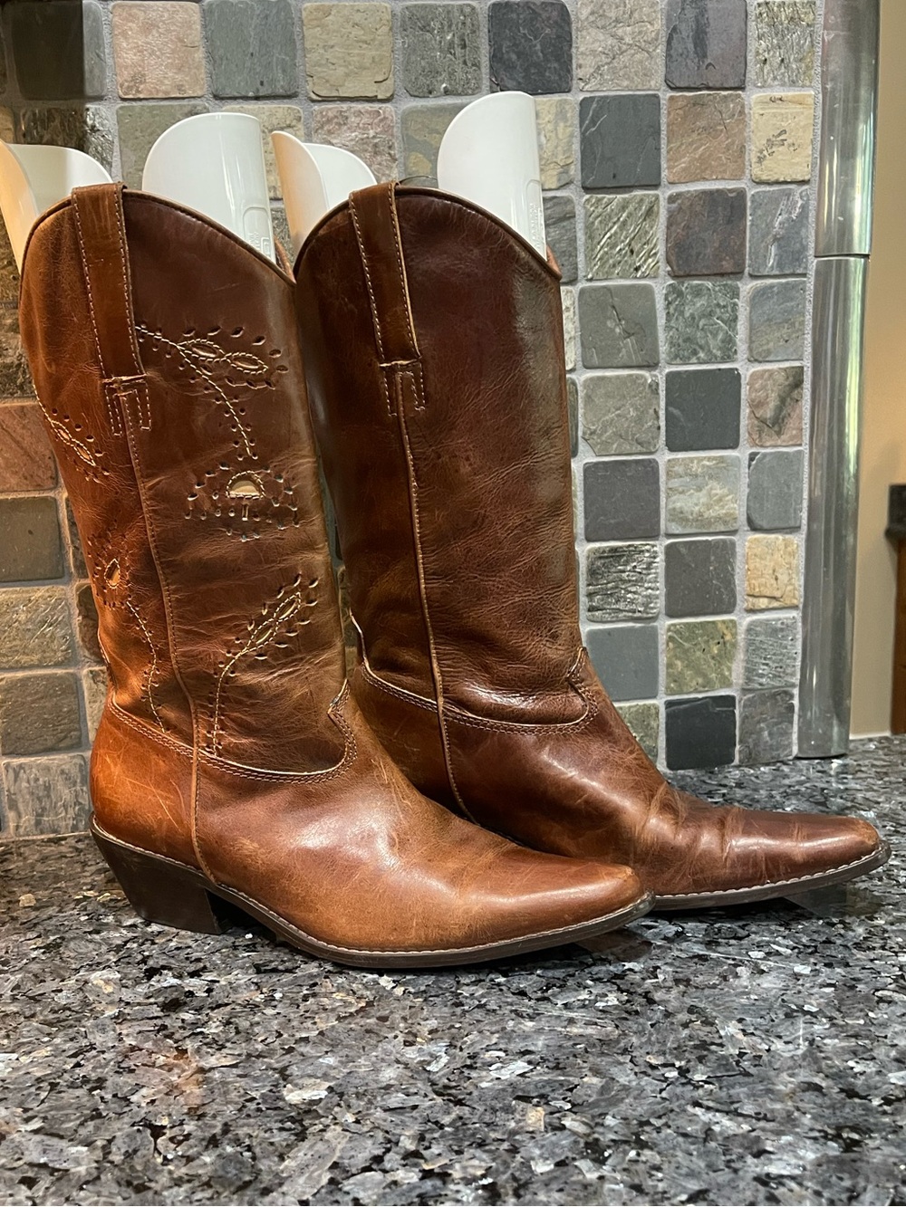 Matisse Albuquerque Leather Cowgirl Boots Laser Cut Floral Design 6.5